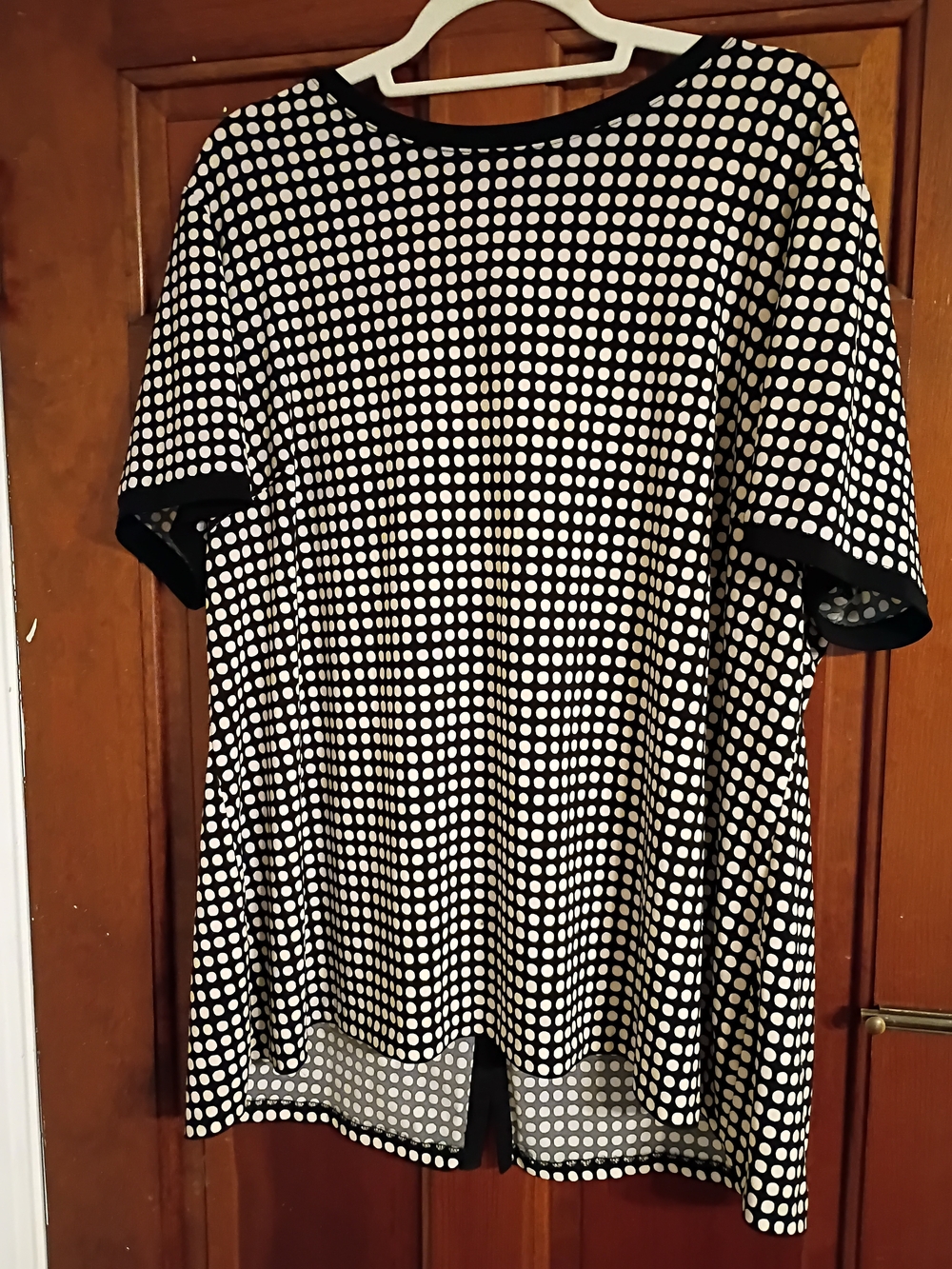 Anne Klein Black and White Polka Dot Top size 3X